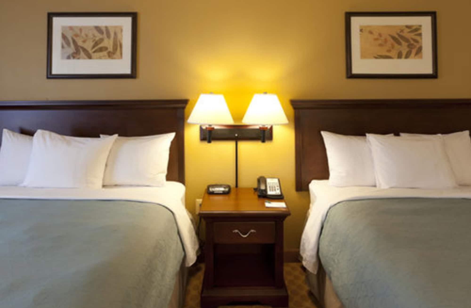Radisson Hotel Panama Canal Cidade do Panamá Exterior foto A typical guest room at the Hilton Garden Inn